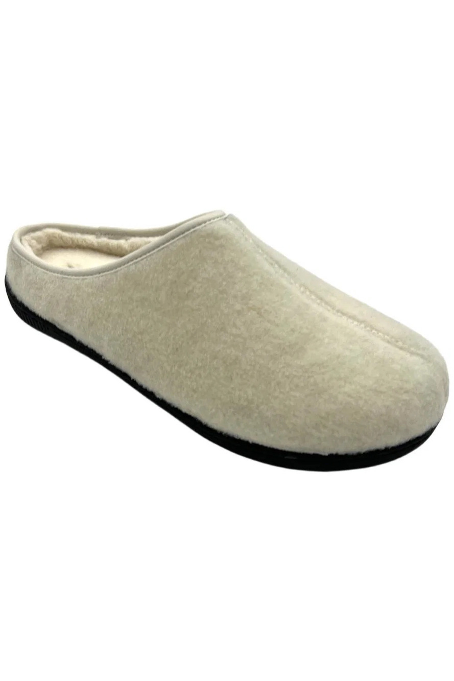 ARRAY Women's Carol Cozy Slip-On Clog Off White - Wide